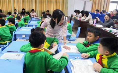 如水赴壑打一生肖_如水怎么读